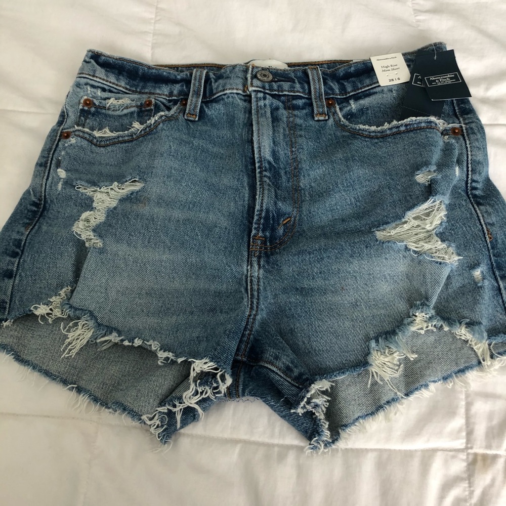 Abercrombie & Fitch high rise shorts